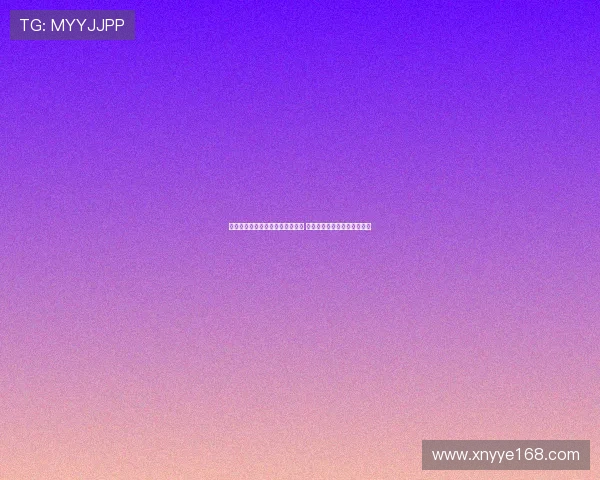 东契奇孤军奋战助攻海斯空接暴扣 展现领袖风范与无畏拼搏精神